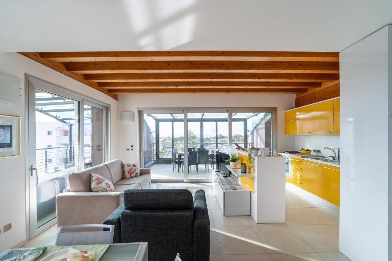 Residenza Ore Felici ลินญาโน ซับเบียโดโร ภายนอก รูปภาพ