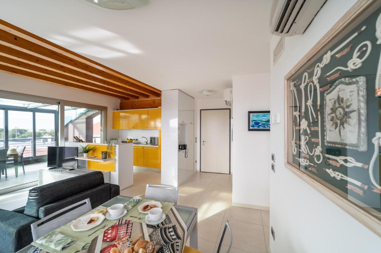 Residenza Ore Felici ลินญาโน ซับเบียโดโร ภายนอก รูปภาพ