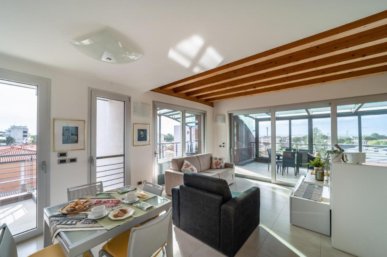 Residenza Ore Felici ลินญาโน ซับเบียโดโร ภายนอก รูปภาพ
