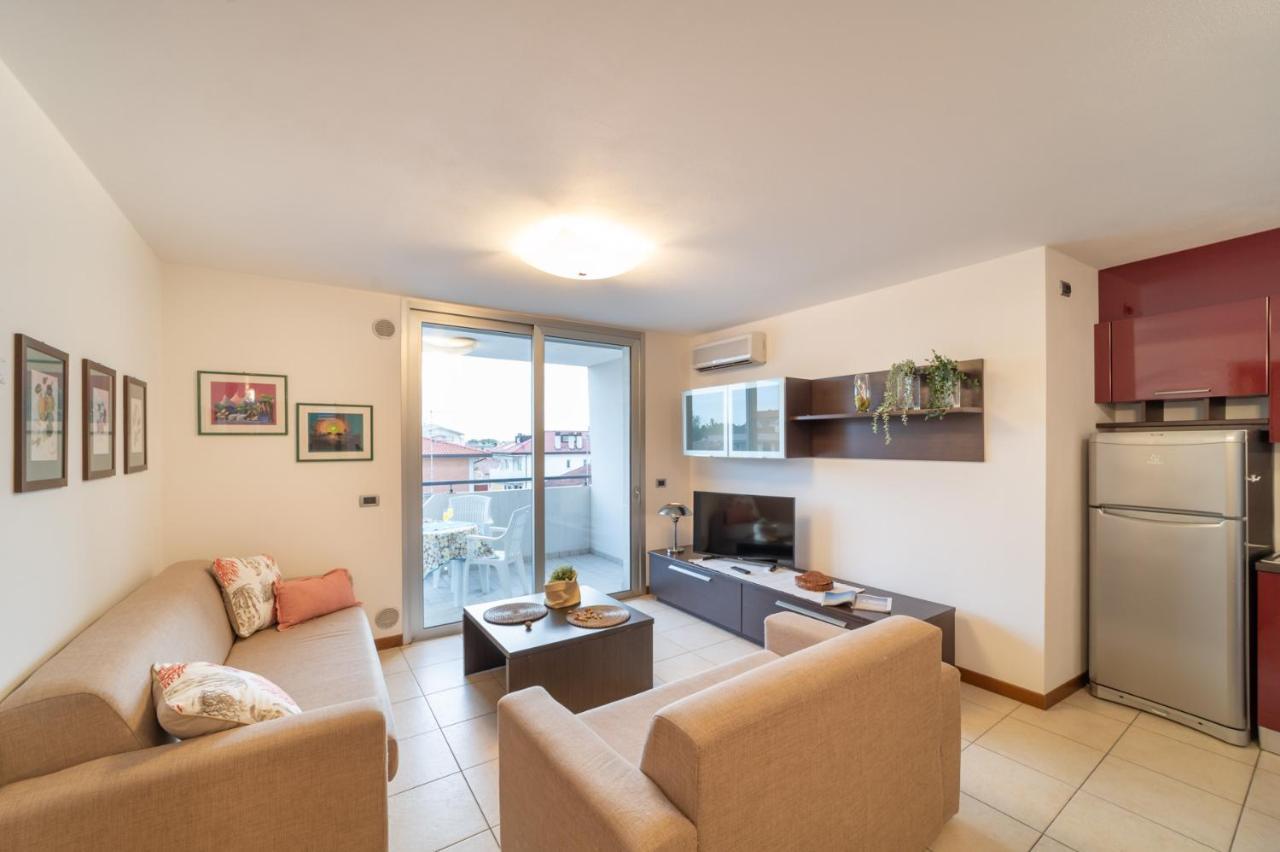 Residenza Ore Felici ลินญาโน ซับเบียโดโร ภายนอก รูปภาพ