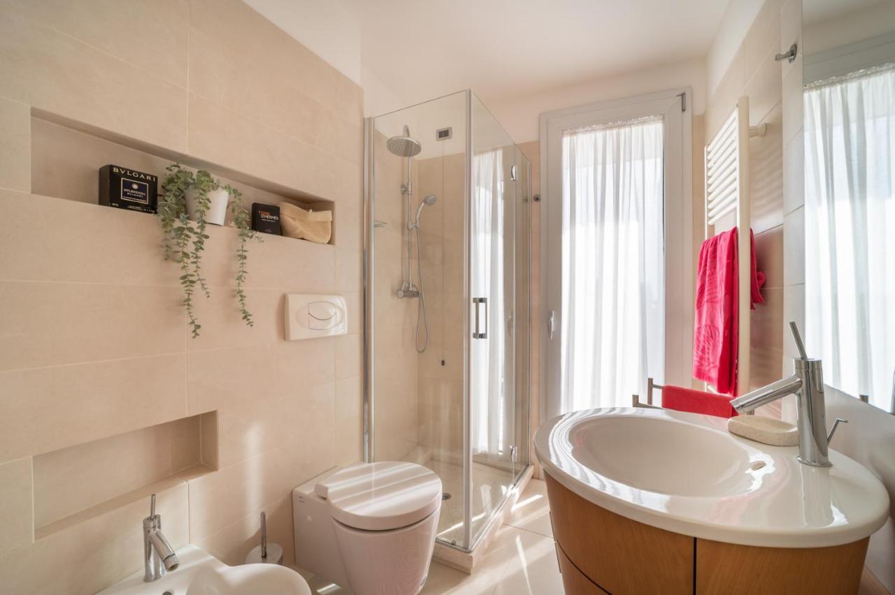 Residenza Ore Felici ลินญาโน ซับเบียโดโร ภายนอก รูปภาพ