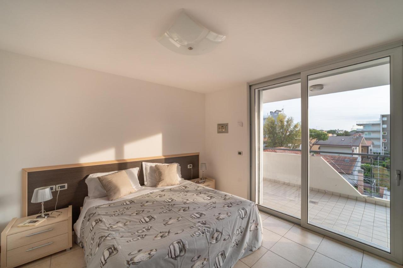 Residenza Ore Felici ลินญาโน ซับเบียโดโร ภายนอก รูปภาพ