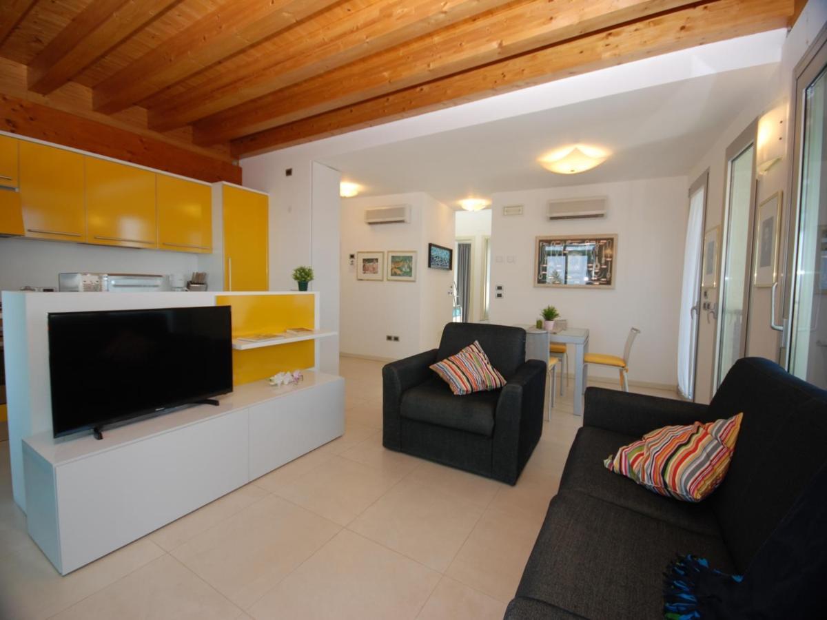 Residenza Ore Felici ลินญาโน ซับเบียโดโร ภายนอก รูปภาพ