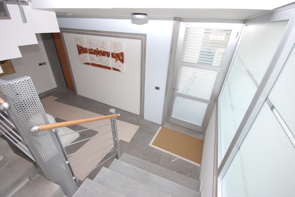 Residenza Ore Felici ลินญาโน ซับเบียโดโร ภายนอก รูปภาพ